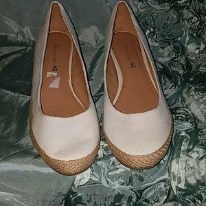4 for $20 womens American Eagle loafers 8.5